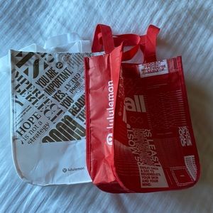Bundle of 2 Lululemon bags small size